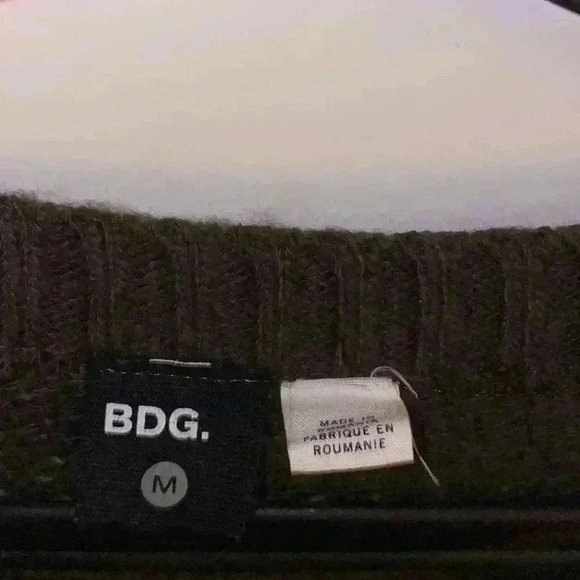 Top - Picture 3 of 4